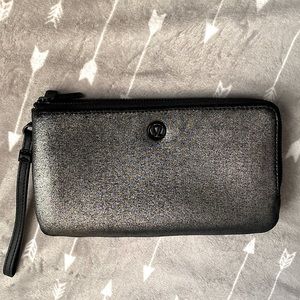 Lululemon metallic double up pouch